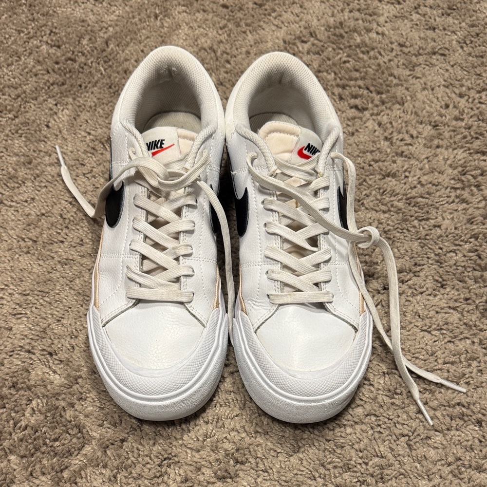 Nike Court Legacy Lift